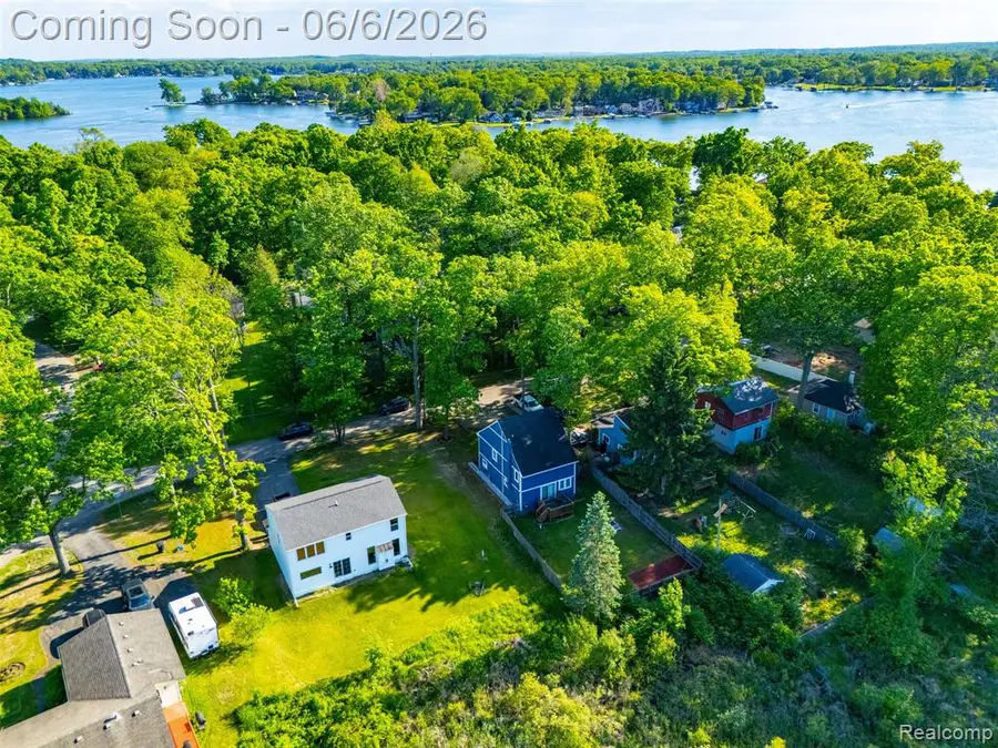 3773 Navarra, White Lake, MI 48383 - #2