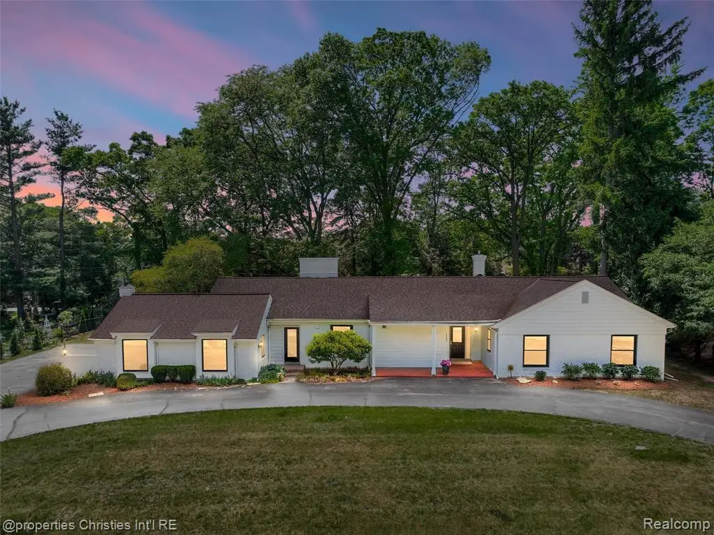 1257 Charrington, Bloomfield Hills, MI 48301 - #1