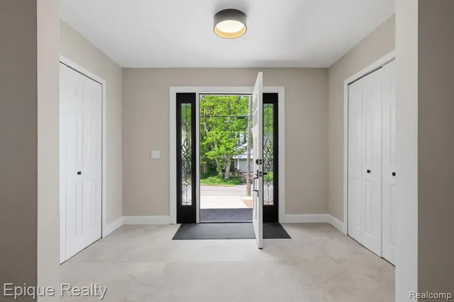 72 N North Shore, Lake Orion, MI 48362 - #2