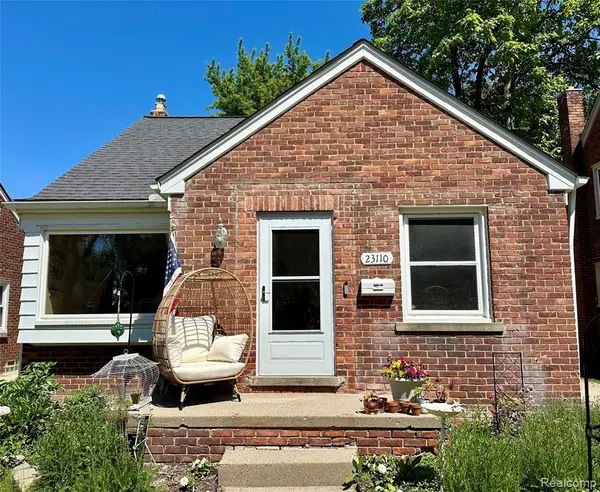 23110 Forest, Oak Park, MI 48237