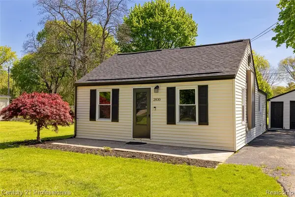 2830 Deland, Waterford, MI 48329
