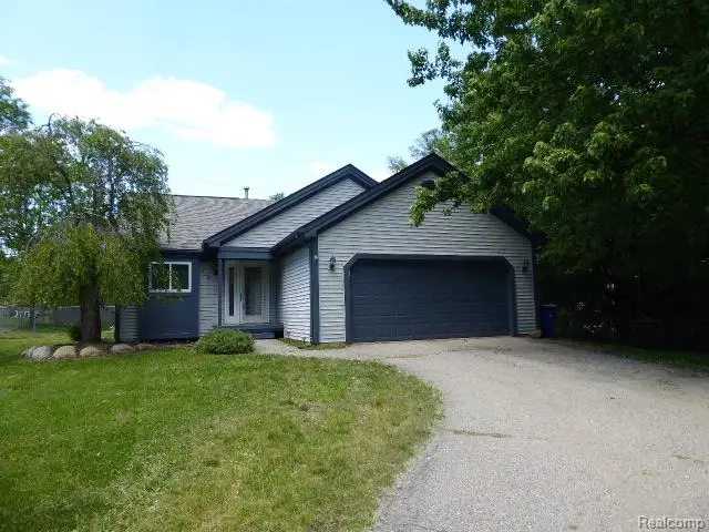 520 Springle, Waterford, MI 48327 - #1