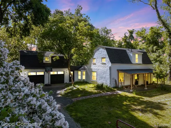 20335 Purlingbrook, Livonia, MI 48152