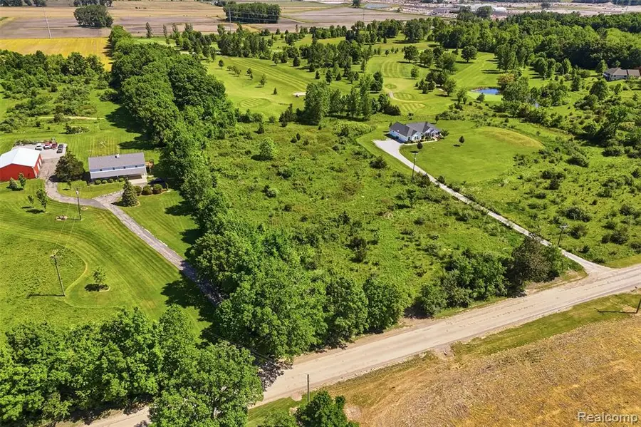 9058 Willow Rd, Saline, MI 48176 - #3