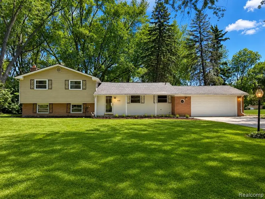 6382 Houghten, Troy, MI 48098 - #2