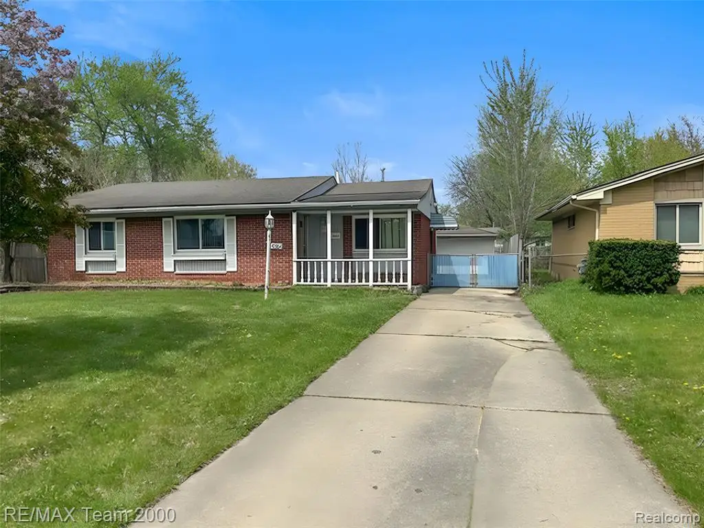 42054 Lincoln, Belleville, MI 48111 - #1