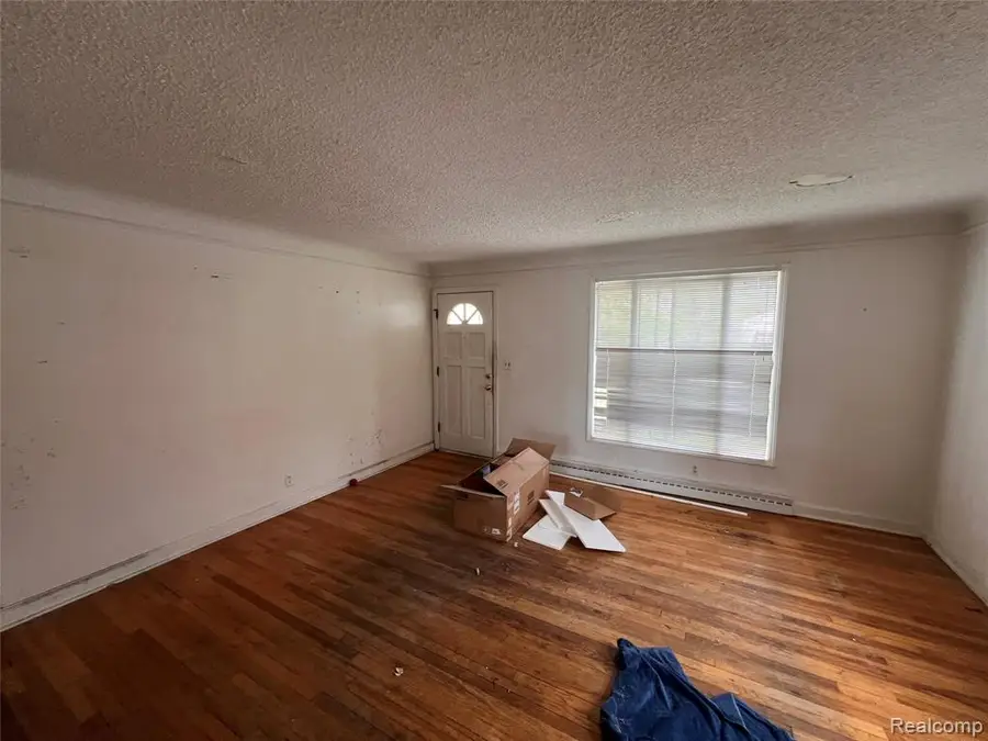 762 Miller, Rochester, MI 48307 - #3