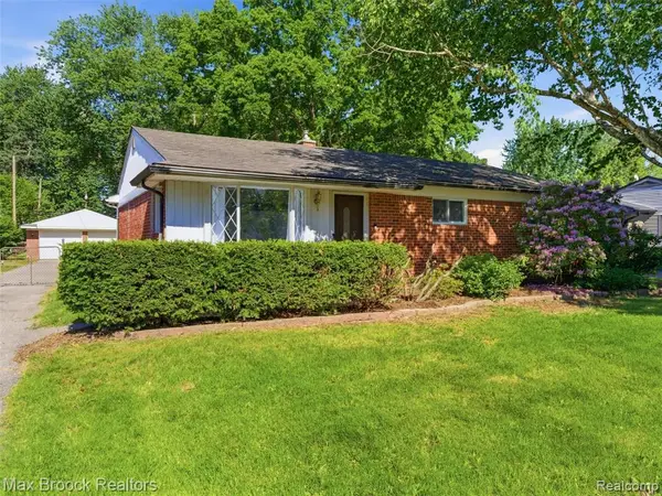 47375 Harry, Utica, MI 48317