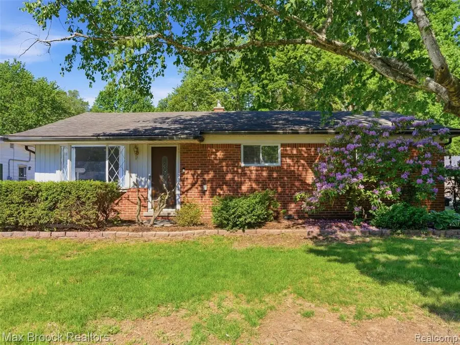 47375 Harry, Utica, MI 48317 - #2