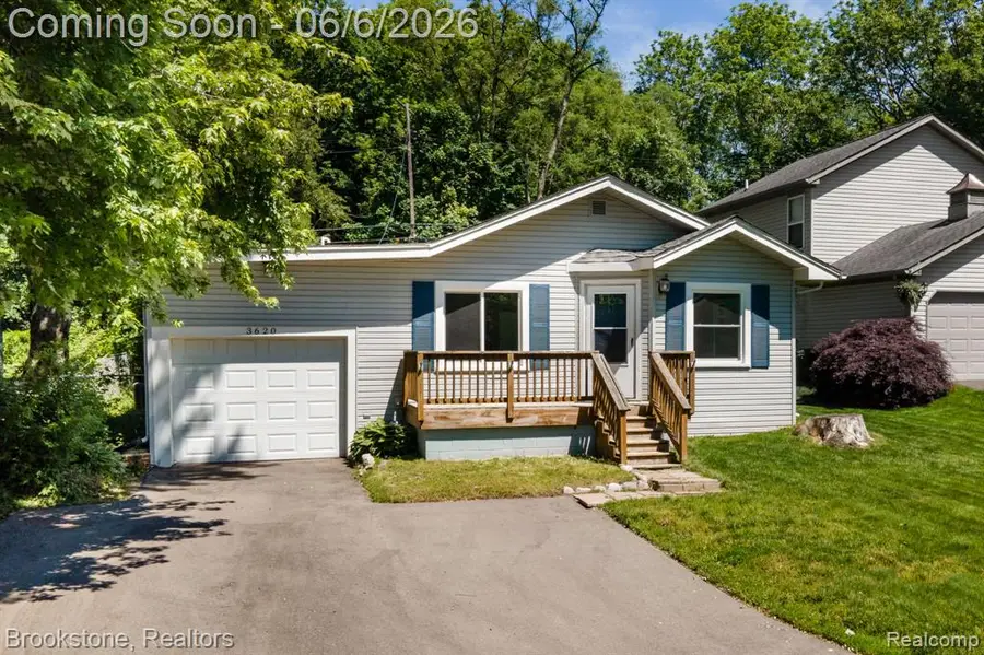 3620 Lotus, Waterford, MI 48329 - #2