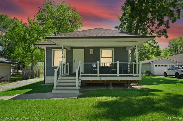 3251 Springbrook, Ann Arbor, MI 48108