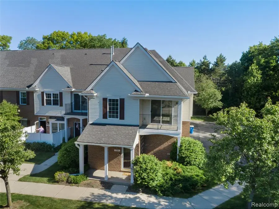 730 Amberly #C, Waterford, MI 48328 - #3