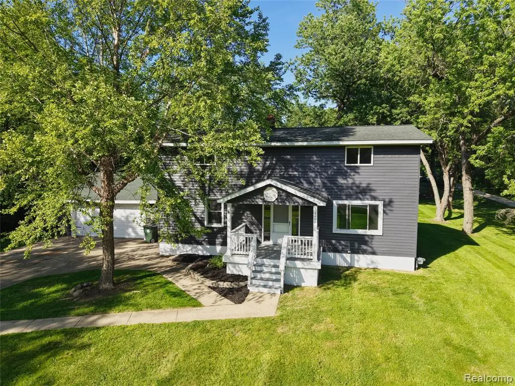 1460 W Silverbell, Lake Orion, MI 48359 - #1