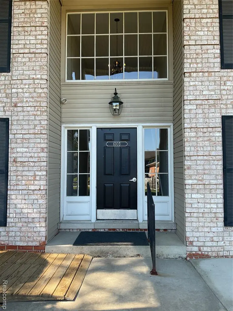 6103 Orchard Lake #203, West Bloomfield, MI 48322 - #2