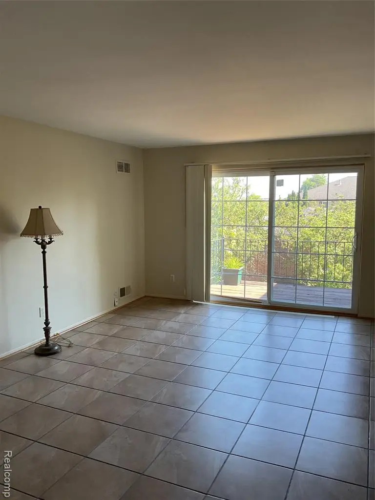 6103 Orchard Lake #203, West Bloomfield, MI 48322 - #3