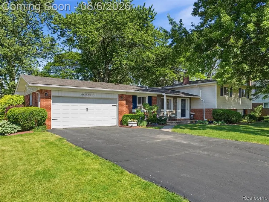 6623 Pine Eagle, West Bloomfield, MI 48322 - #2