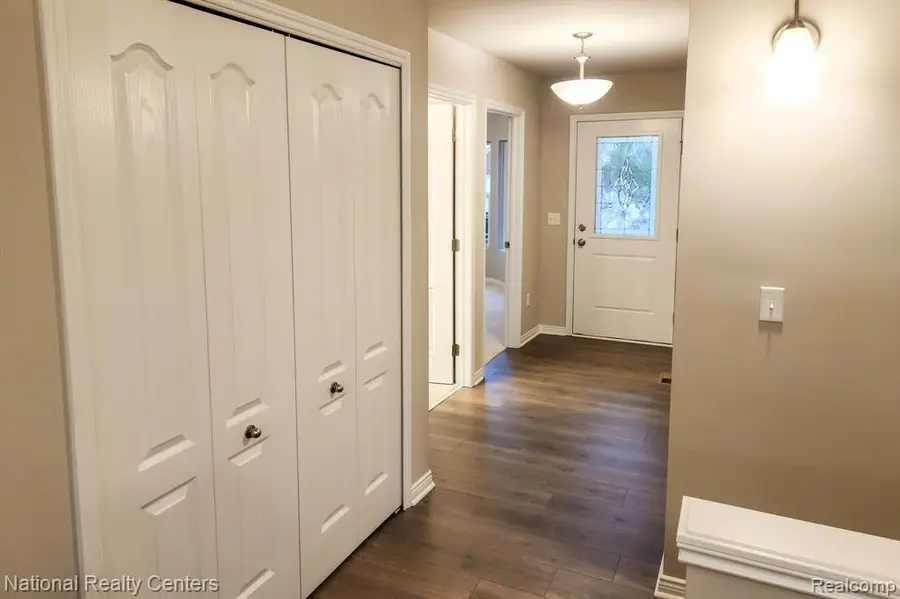 362 Devonshire #31, Lapeer, MI 48446 - #2