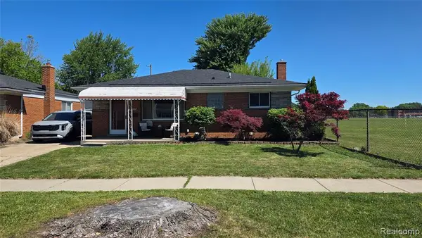 16017 Chestnut, Roseville, MI 48066