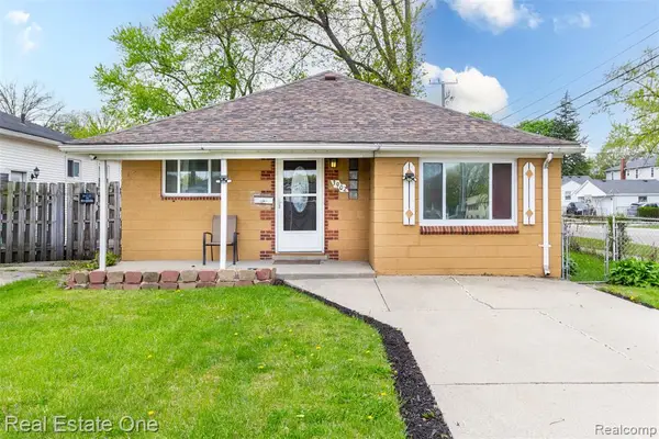 3902 Ziegler, Dearborn Heights, MI 48125
