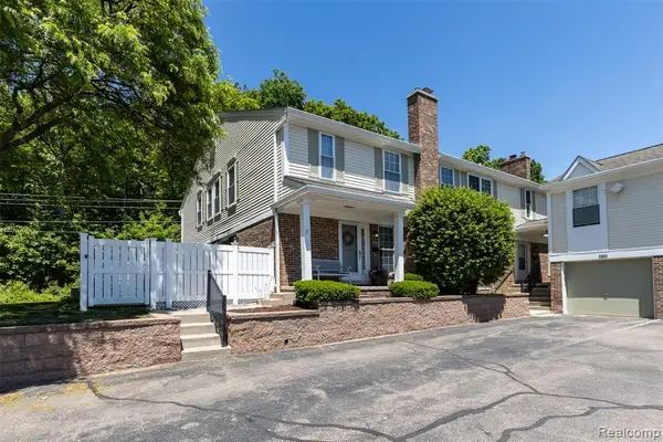 42126 Pellston, Northville, MI 48167