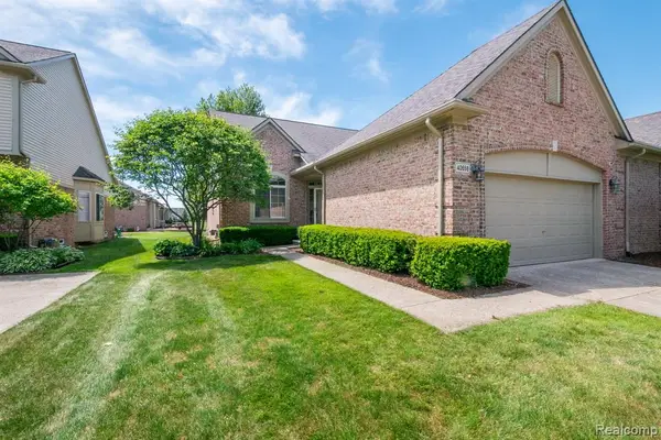 40658 Saint Louis, Clinton Township, MI 48038