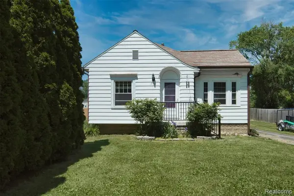 2700 Hallman, Waterford, MI 48328