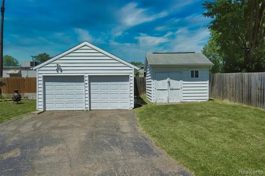 2700 Hallman, Waterford, MI 48328 - #3