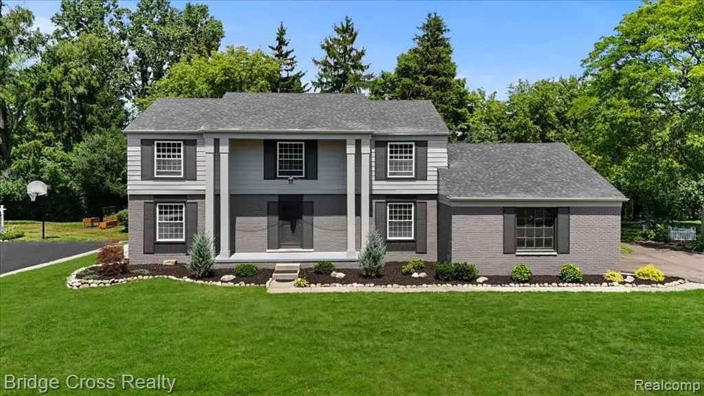 655 S Spinningwheel, Bloomfield Hills, MI 48304 - #1