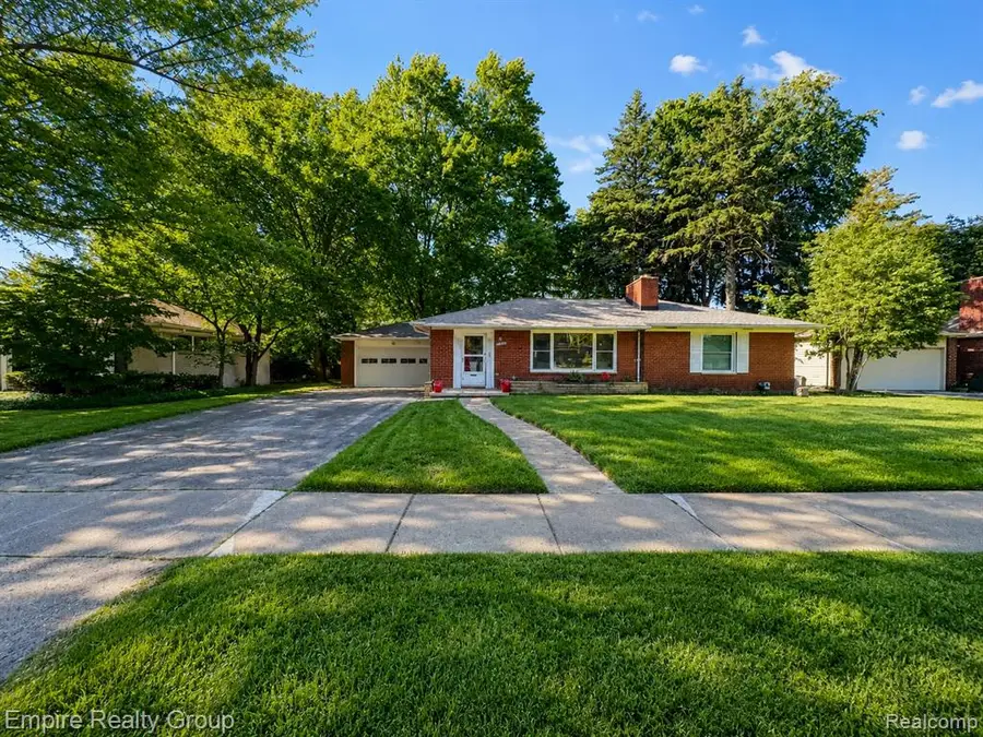 17300 Buckingham, Beverly Hills, MI 48025 - #2