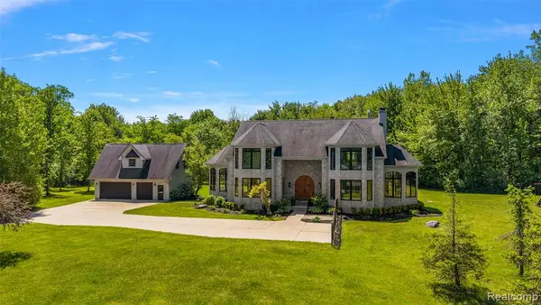 62502 Wayfaring, Ray, MI 48096