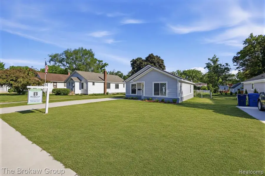 1104 Lasalle, Waterford, MI 48328 - #3