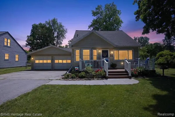 242 Monroe, Webberville, MI 48892