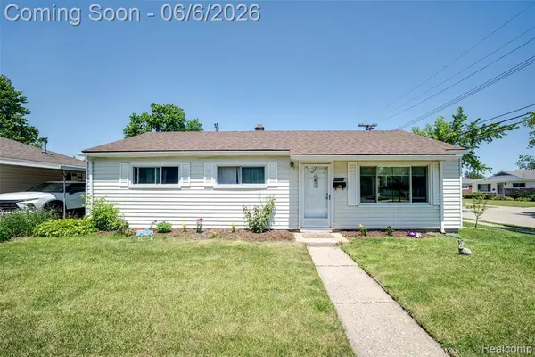 15251 Wildwood, Roseville, MI 48066
