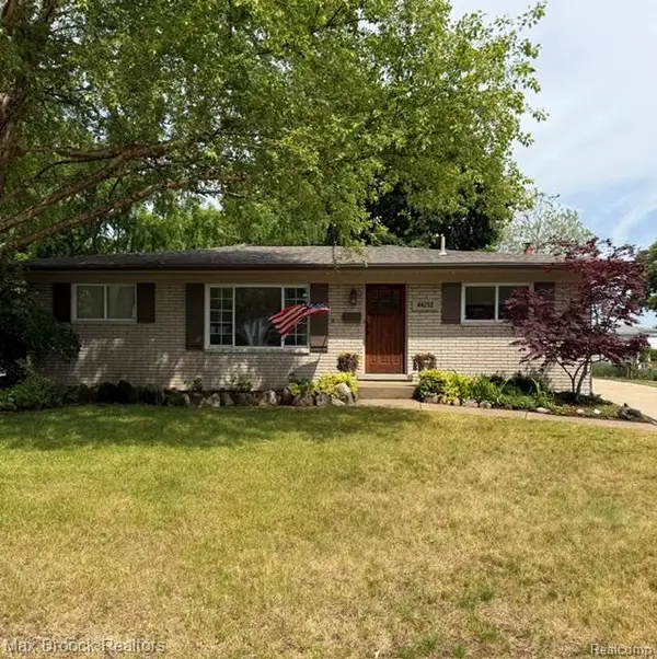 44252 Felstone, Sterling Heights, MI 48313