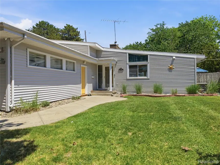 1112 E Washburn, Saginaw, MI 48602 - #3