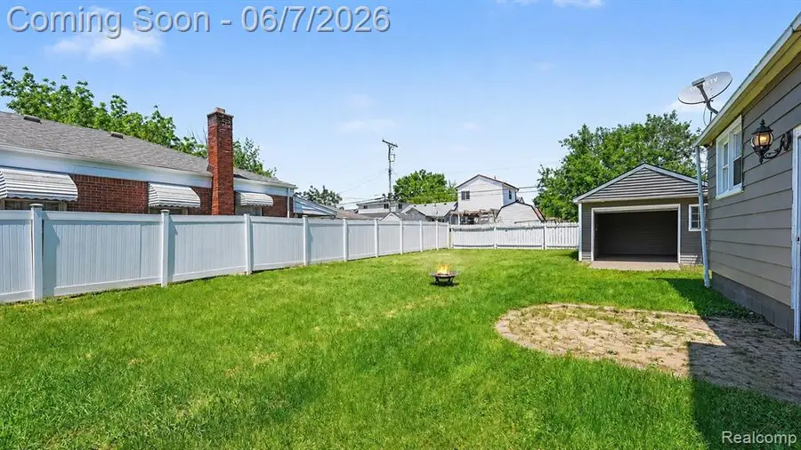 1304 Stewart, Lincoln Park, MI 48146 - #3