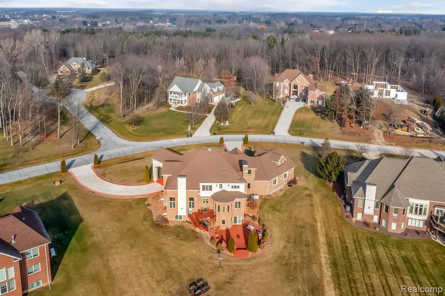 277 Brittany, Saline, MI 48176 - #2