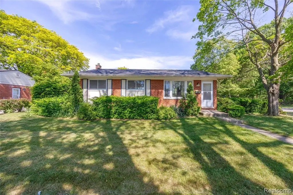 939 S Wildwood, Westland, MI 48186 - #1