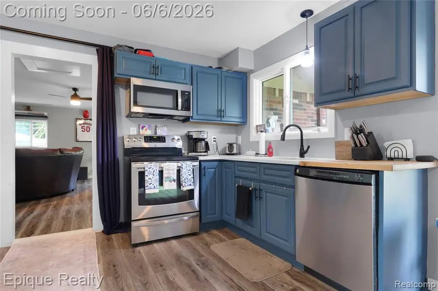 38243 Jonathan, Clinton Township, MI 48036 - #2