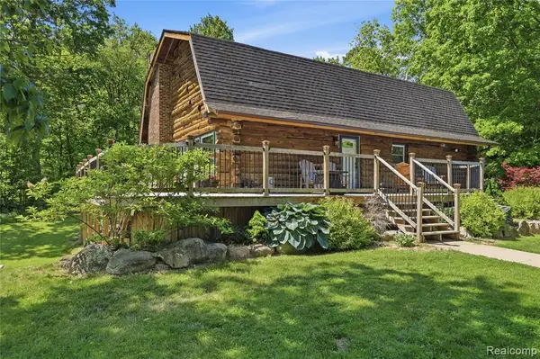 14830 County Line, Byron, MI 48418