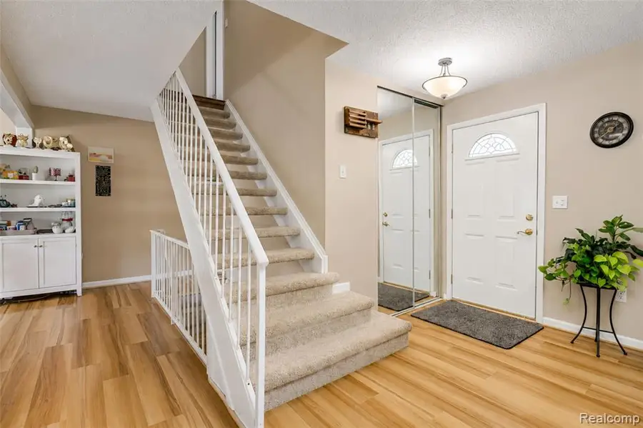 22733 Cranbrooke, Novi, MI 48375 - #3