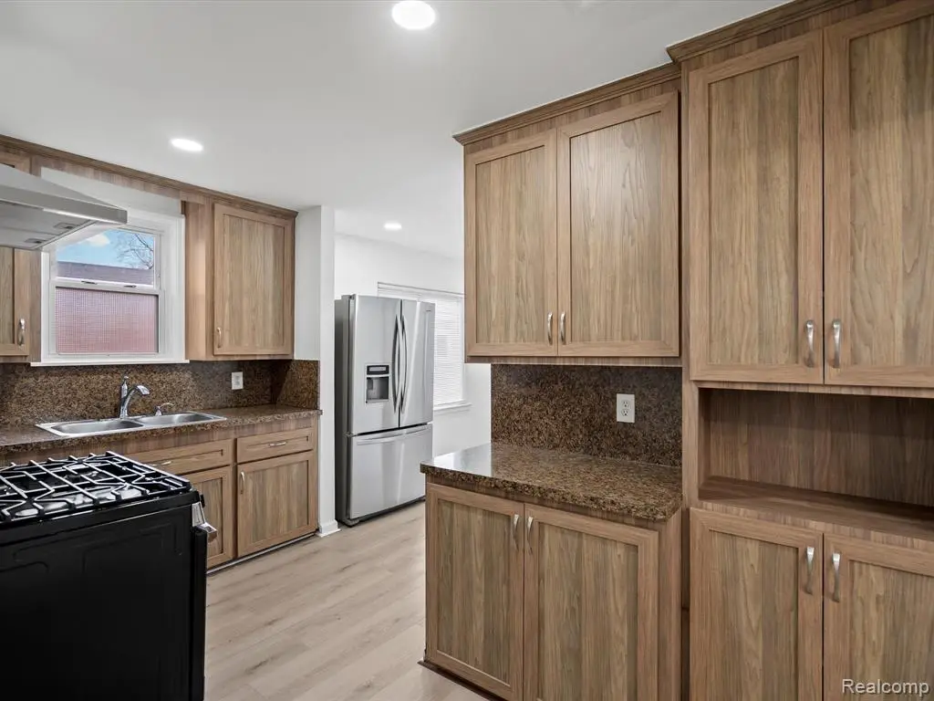 23409 Carlisle, Hazel Park, MI 48030 - #1
