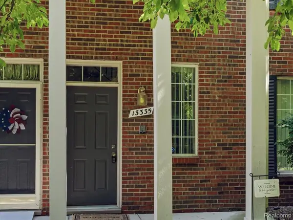 13335 Forest Ridge, Sterling Heights, MI 48313