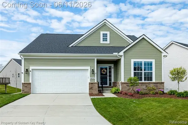 8238 Carston, Brighton, MI 48116