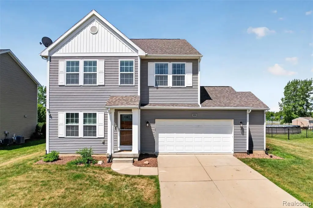 3524 Amber Oaks, Howell, MI 48855 - #1