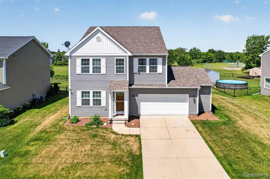 3524 Amber Oaks, Howell, MI 48855 - #2