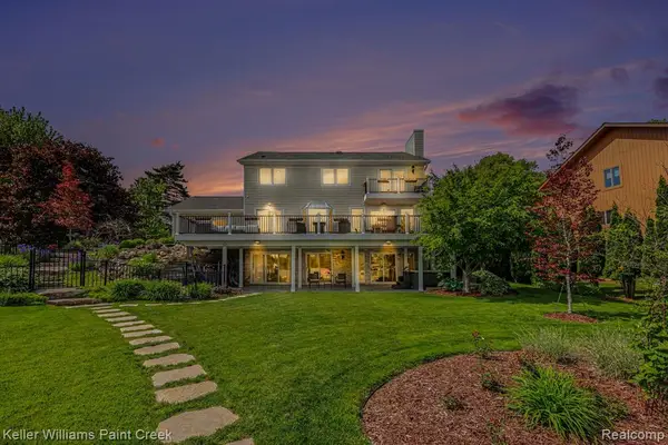 2560 Browning, Lake Orion, MI 48360