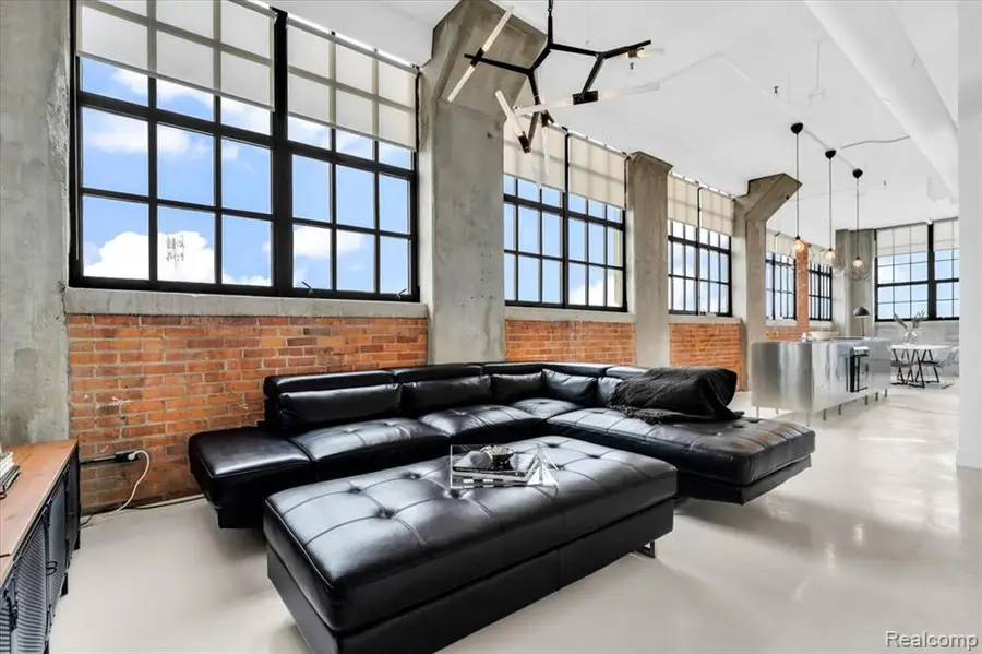 6533 E Jefferson #703, Detroit, MI 48207 - #2