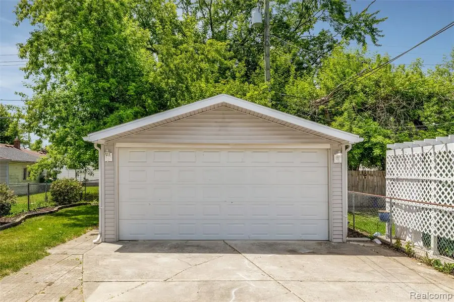 24921 Lexington, Eastpointe, MI 48021 - #3