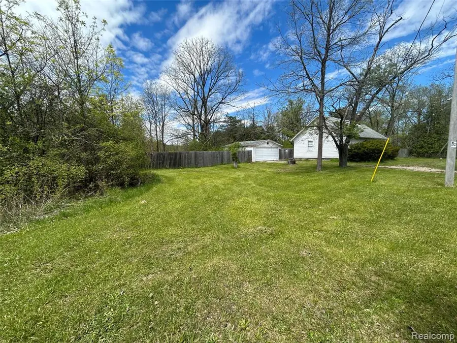 2356 S Dye, Flint, MI 48532 - #2
